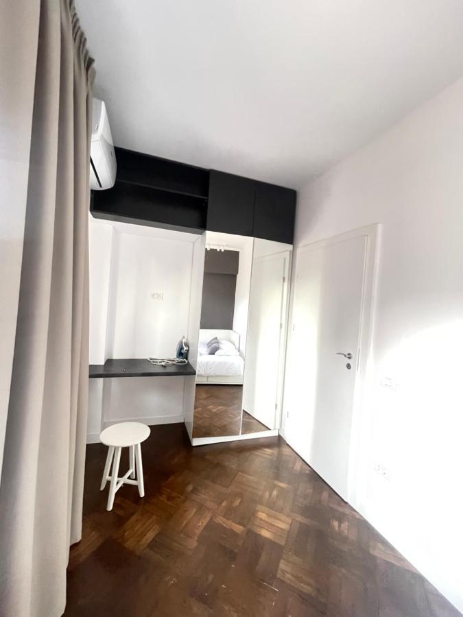 Elegant Two Bedrooms Apartment Bukarest Kültér fotó