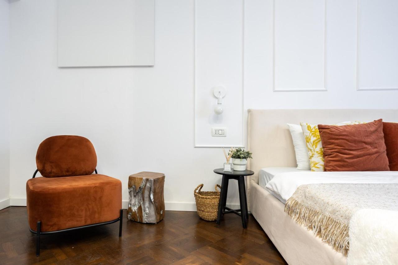 Elegant Two Bedrooms Apartment Bukarest Kültér fotó