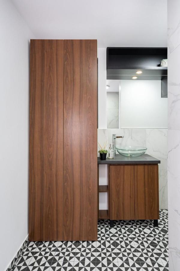Elegant Two Bedrooms Apartment Bukarest Kültér fotó