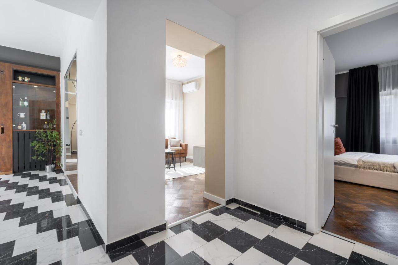 Elegant Two Bedrooms Apartment Bukarest Kültér fotó