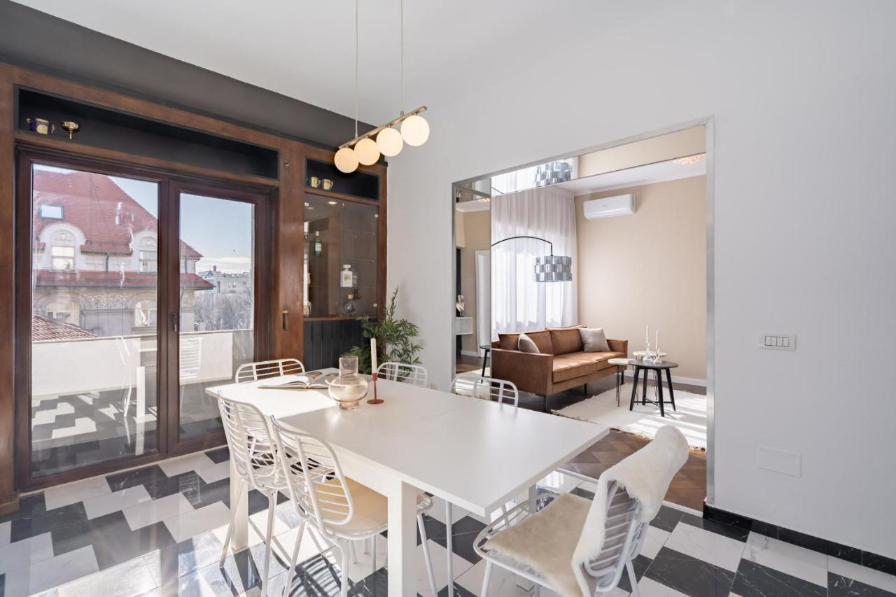 Elegant Two Bedrooms Apartment Bukarest Kültér fotó