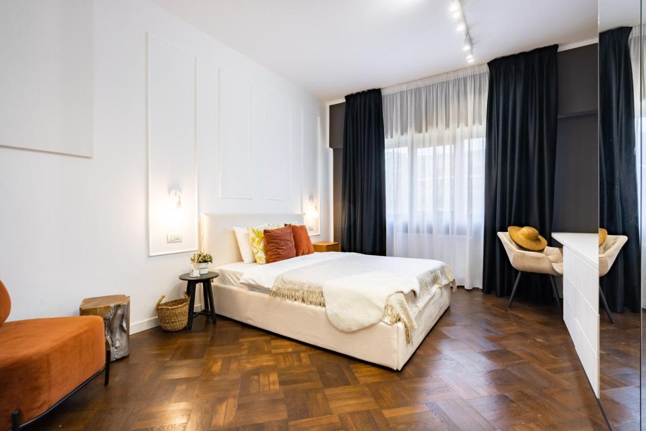 Elegant Two Bedrooms Apartment Bukarest Kültér fotó